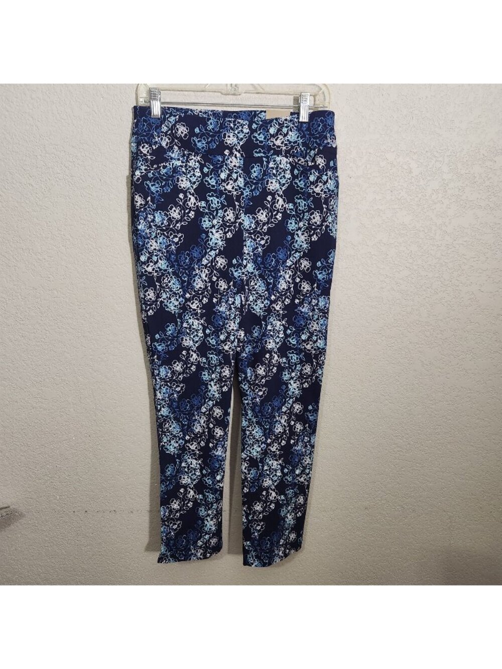 Chicos Pants Perfect Stretch Josie Slim Ankle Womens Size 4 Navy Blue Floral New